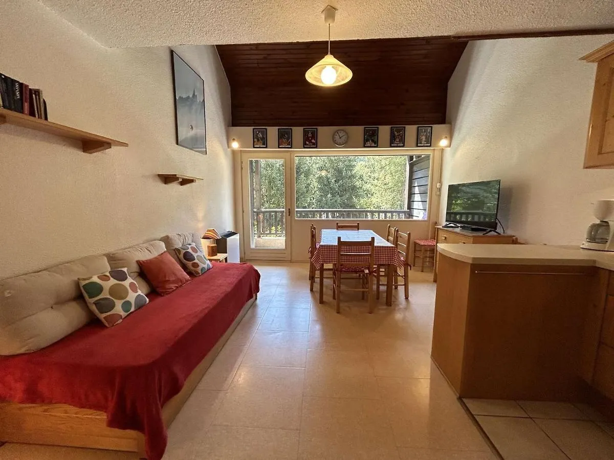 Apartment Appartement 6 Pers. A Chantemerle, Serre-Chevalier - Balcon, Parking, 2 Etoiles - Fr-1-330E-34 Saint-Chaffrey