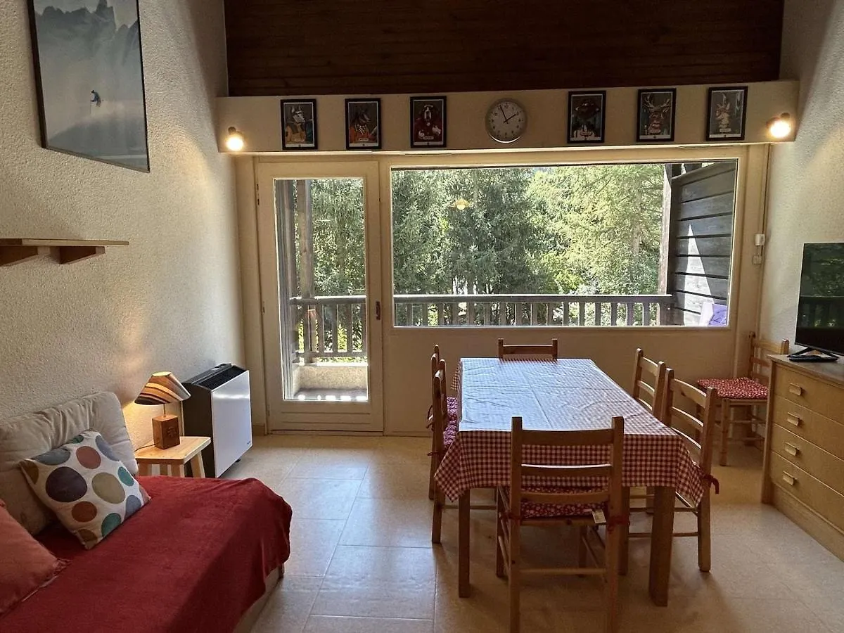 Apartment Appartement 6 Pers. A Chantemerle, Serre-Chevalier - Balcon, Parking, 2 Etoiles - Fr-1-330E-34 Saint-Chaffrey